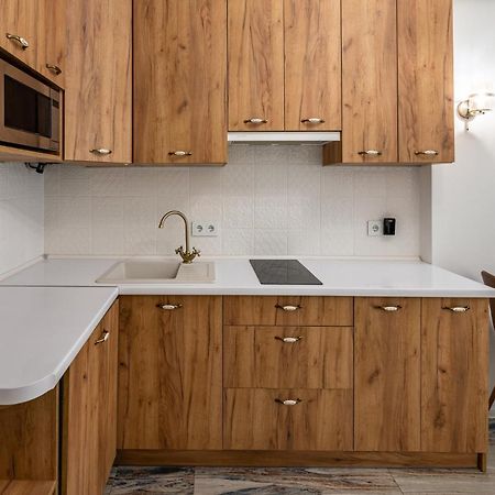 Romari Вічева 1 Apartment Lviv Bagian luar foto