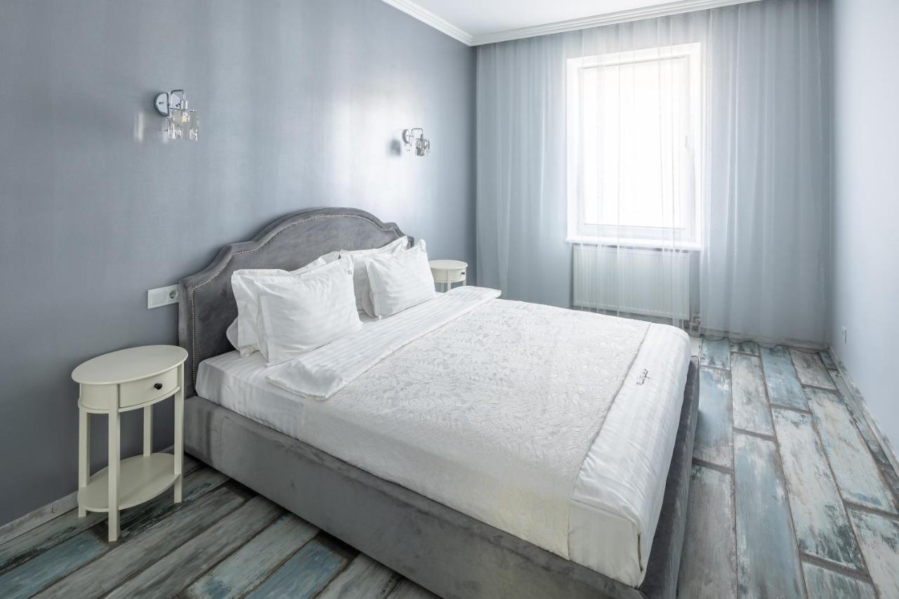 Romari Вічева 1 Apartment Lviv Bagian luar foto
